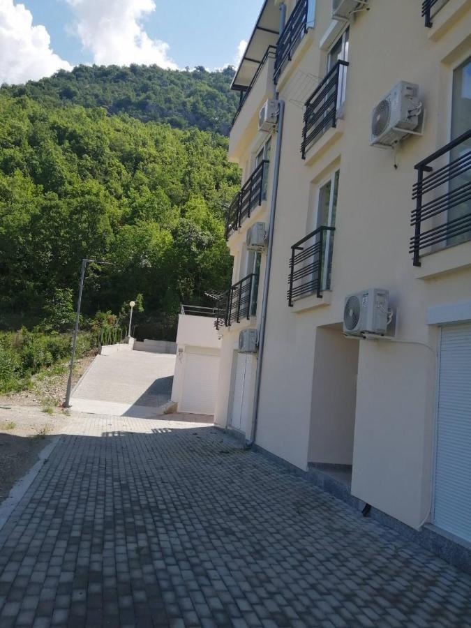 Lakeside Elesec Ohrid