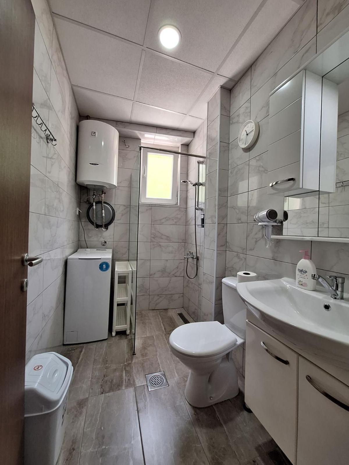 Lakeside Elesec Appartement *